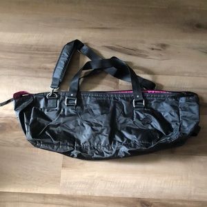 Lululemon yoga bag